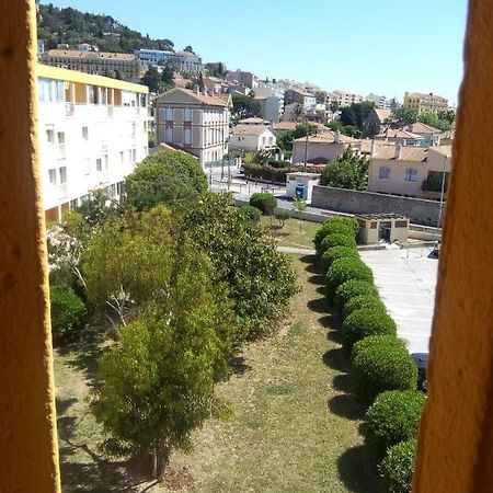 Appartement En Duplex Au 3Ieme Etage Sans Ascenseur Hyères Exterior foto